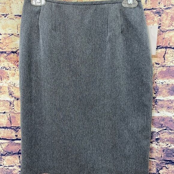 Women's Levine Classics straight skirt • Size 6P - Picture 1 of 8